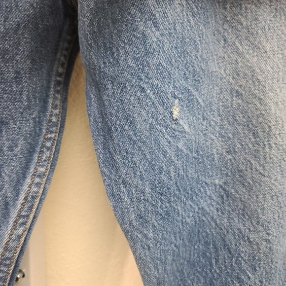 Levi's 501 Men's Original Fit Jeans Size 40x32 Blue 100% Cotton Button Fly - Picture 2 of 12